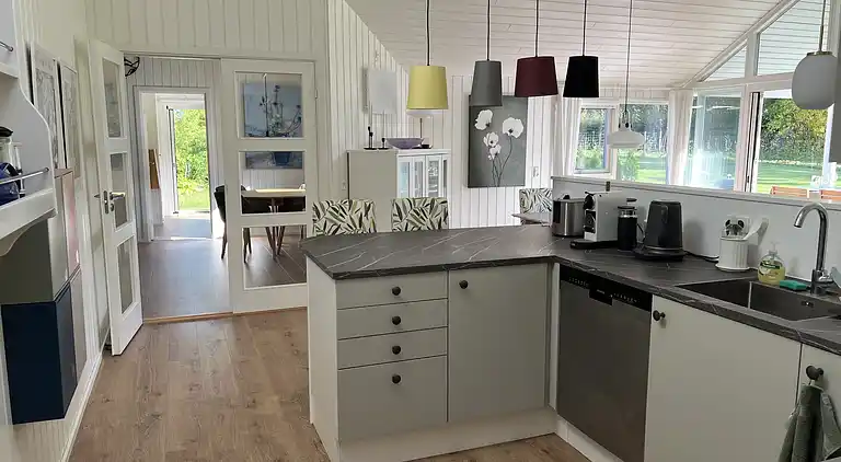 Oplev skøn bugt og natur i smukke Kostræde Banker