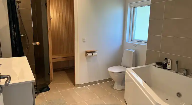 Oplev skøn bugt og natur i smukke Kostræde Banker