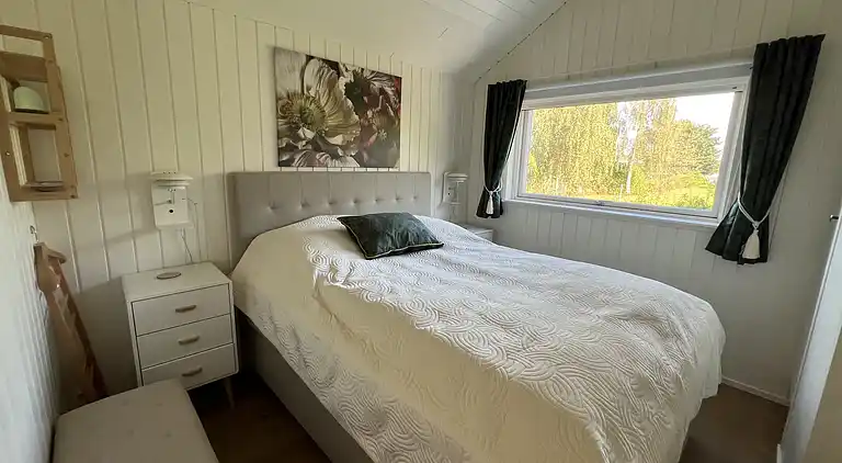 Oplev skøn bugt og natur i smukke Kostræde Banker