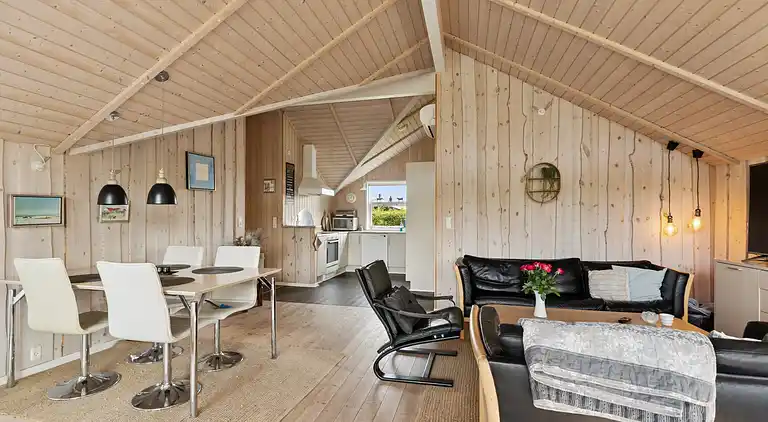 Gemütliches Haus nah am Strand mit Garten