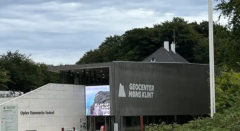 Oplev skøn bugt og natur i smukke Kostræde Banker