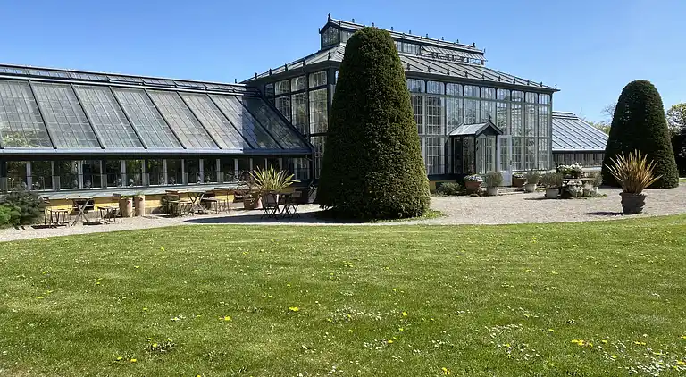 Oplev skøn bugt og natur i smukke Kostræde Banker