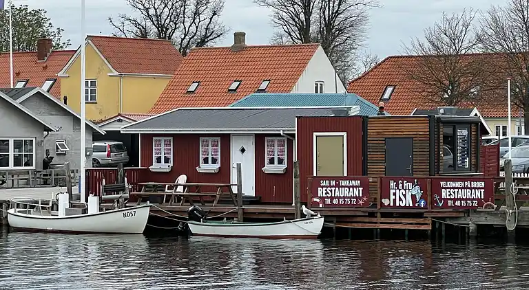 Oplev skøn bugt og natur i smukke Kostræde Banker