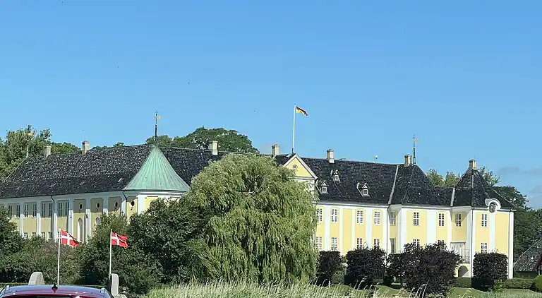 Oplev skøn bugt og natur i smukke Kostræde Banker