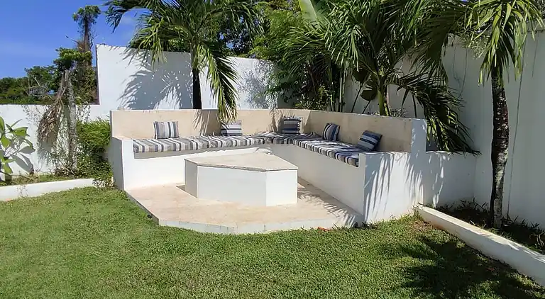 Natural Pool Villa, perfekt für Familien