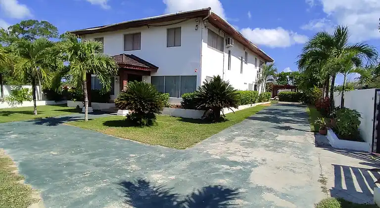 Natural Pool Villa, perfekt für Familien