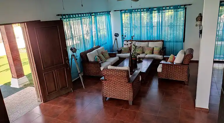 Natural Pool Villa, perfekt für Familien