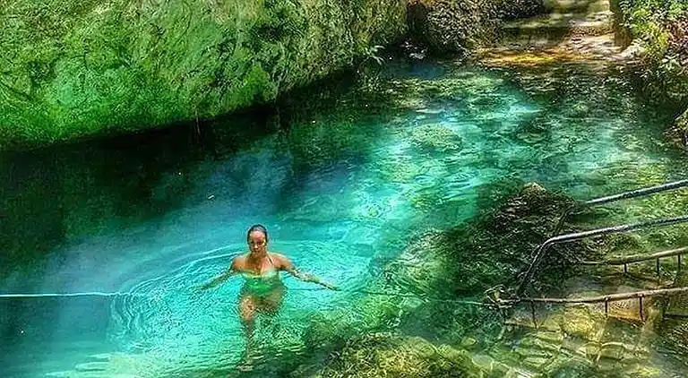 Natural Pool Villa, perfekt für Familien