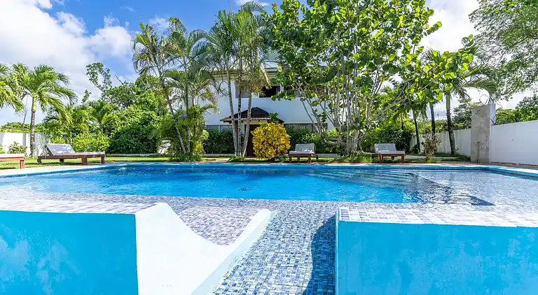 Natural Pool Villa, perfekt für Familien