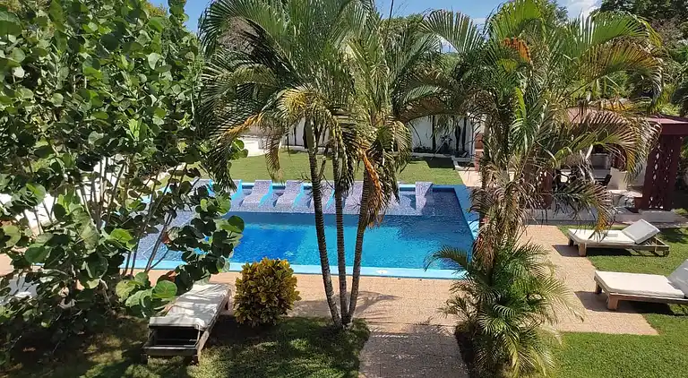 Natural Pool Villa, perfekt für Familien