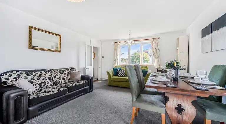 Stilvolles und helles 3-Zimmer-Apartment in Headington,