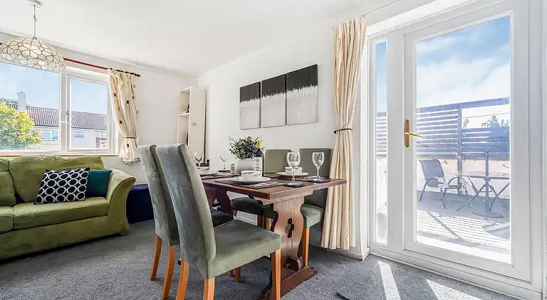 Stilvolles und helles 3-Zimmer-Apartment in Headington,