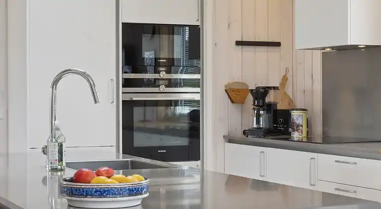 Rummeligt sommerhus på Bogø