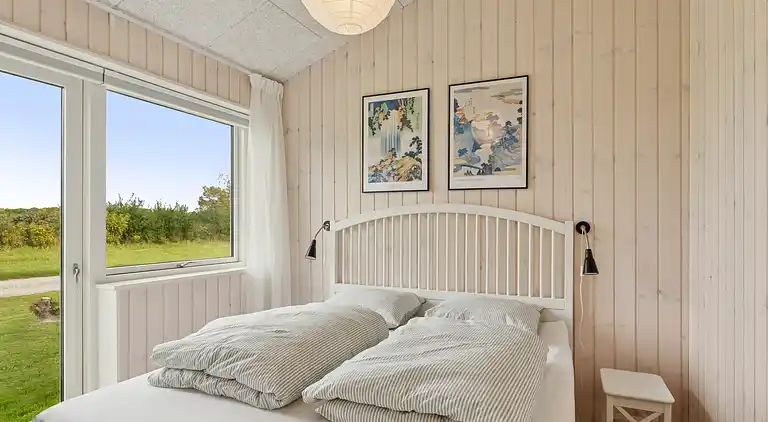 Rummeligt sommerhus på Bogø