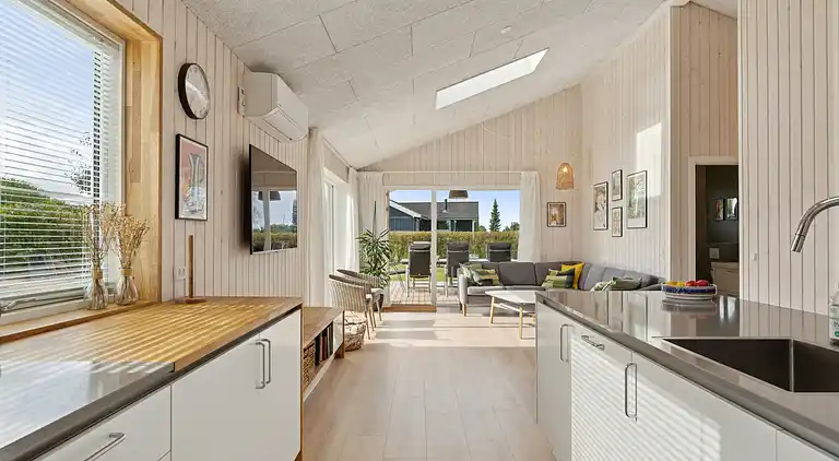 Rummeligt sommerhus på Bogø