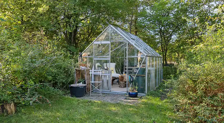 Ferienhaus mit Pool, Terrassen und Strandnähe