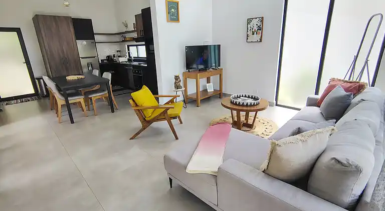 Casa Bo Jungle - Steps to Tamarindo Beach - Surf & Pool