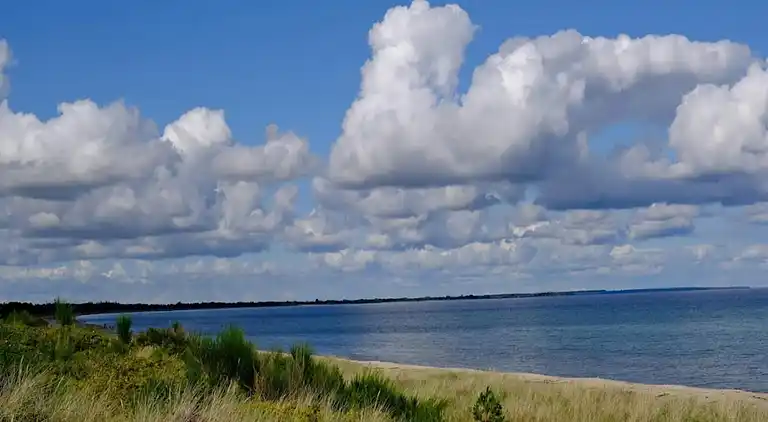 3 room, close to the sea/dike