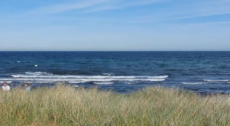 3 room, close to the sea/dike