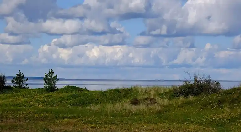 3 room, close to the sea/dike