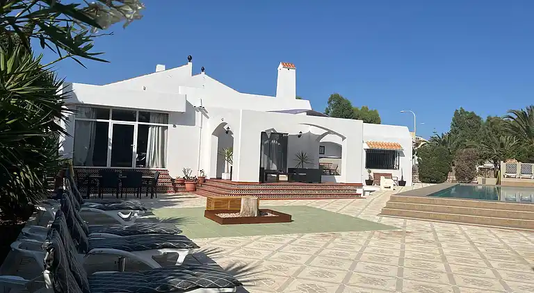 Villa in Roquetas de Mar