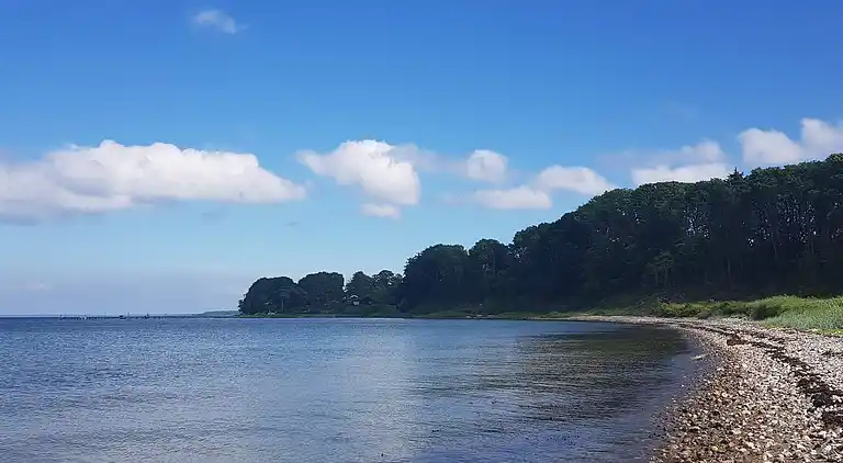 Semesterbostad vid Hejlsminde Strand