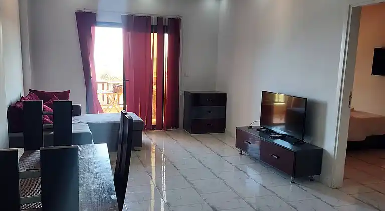 2BR Apartment •Side Sea View • Pool •Turtles Beach