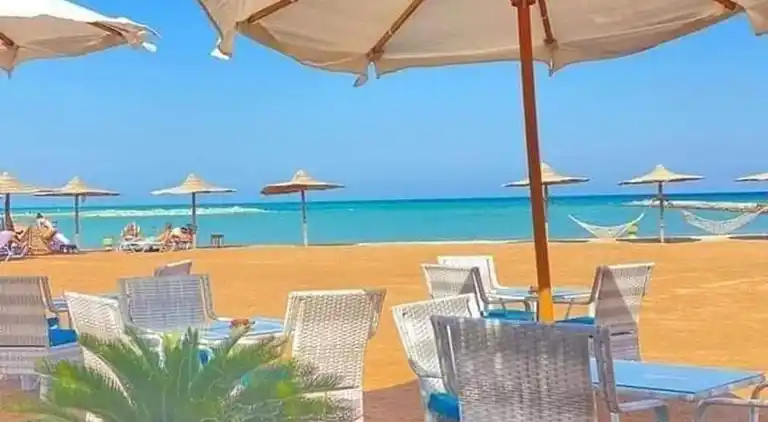 2BR Apartment •Side Sea View • Pool •Turtles Beach