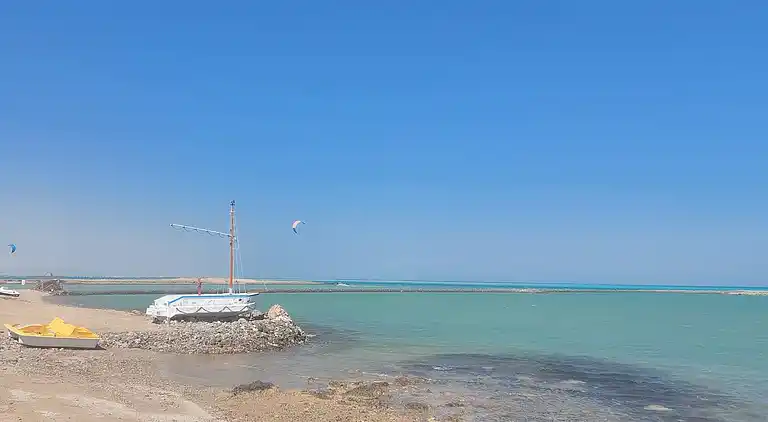 2BR Apartment •Side Sea View • Pool •Turtles Beach