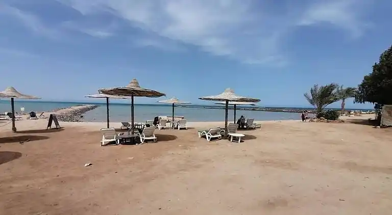 2BR Apartment •Side Sea View • Pool •Turtles Beach