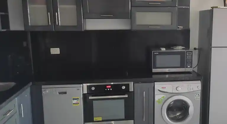 2BR Apartment •Side Sea View • Pool •Turtles Beach