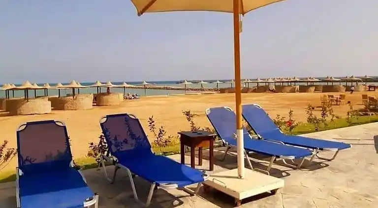 2BR Apartment •Side Sea View • Pool •Turtles Beach