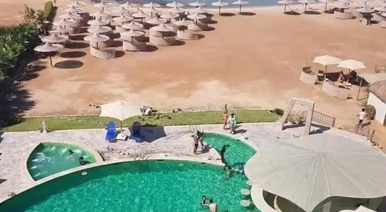 2BR Apartment •Side Sea View • Pool •Turtles Beach