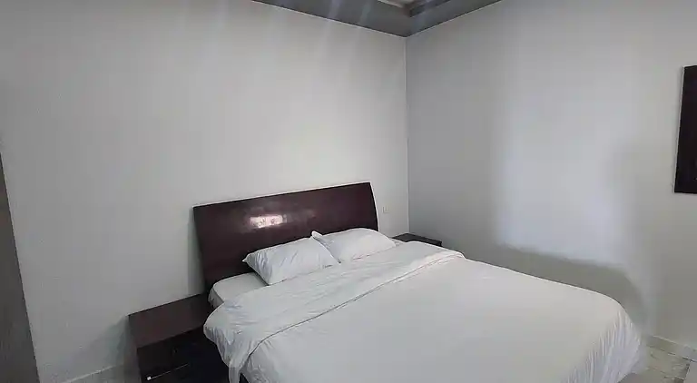 2BR Apartment •Side Sea View • Pool •Turtles Beach