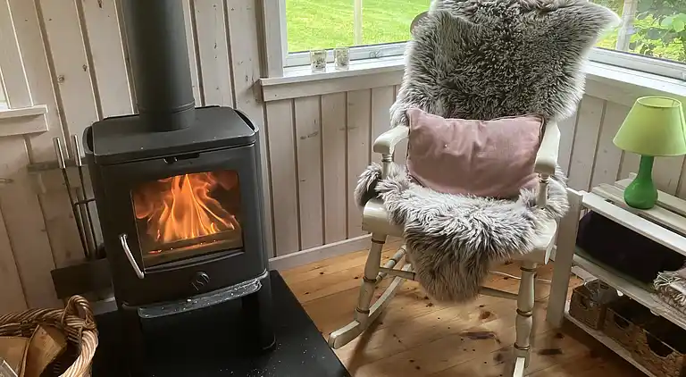Naturskønt sommerhus med shelter og bålplads