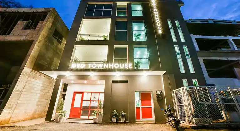 Ferienhaus in Central Silk Board Colony