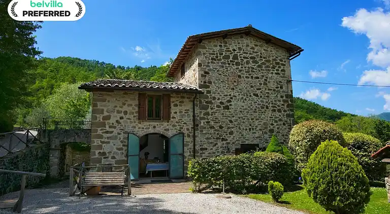Manor house in Lisciano Niccone