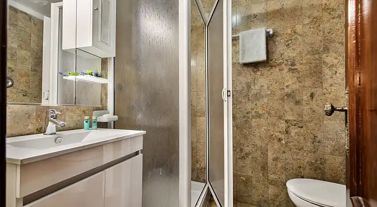 5 Schlafzimmer mit eigenem Bad, in der Nähe des Zentrums,