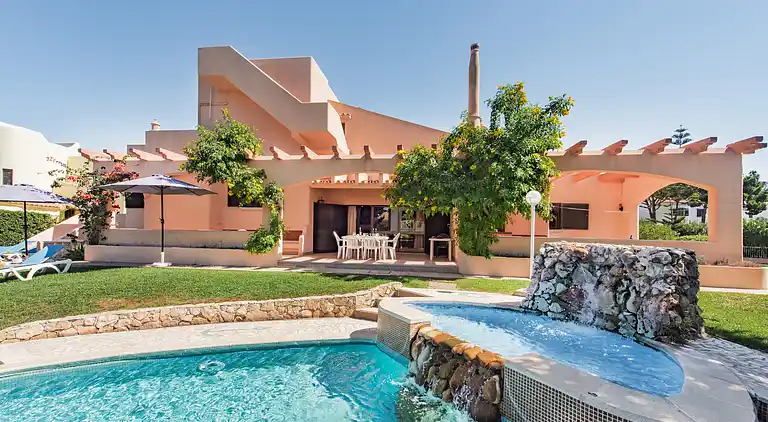 5 Schlafzimmer mit eigenem Bad, in der Nähe des Zentrums,