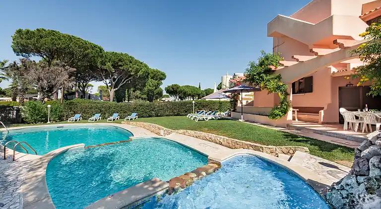 5 Schlafzimmer mit eigenem Bad, in der Nähe des Zentrums,