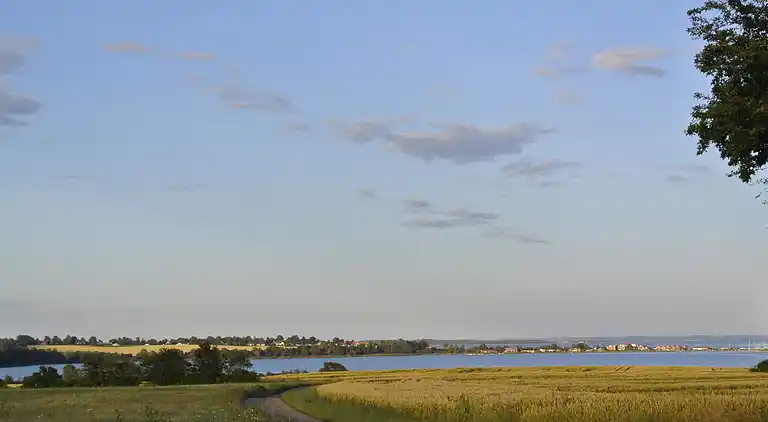 Semesterbostad vid Hejlsminde Strand