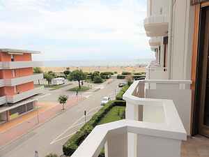 Very comfortable seafront apartment