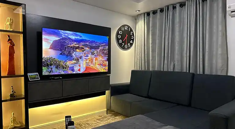 Luxurious Abuja Apartment with Private Entrance & Central AC