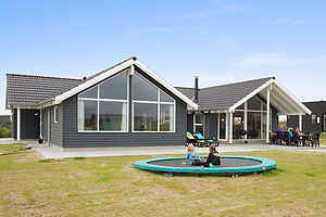 Pool house for 14 in Nr. Lyngby