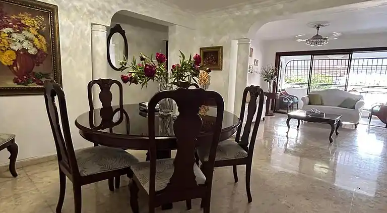 Cozy apartment in Piantini city center