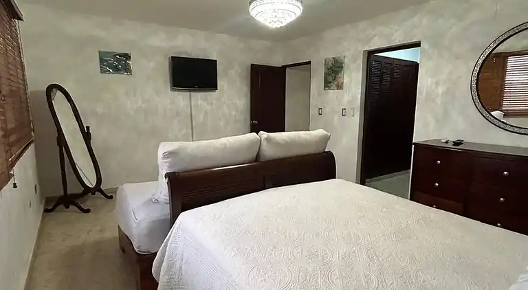 Cozy apartment in Piantini city center