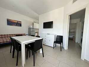 Great and bright flat with pool