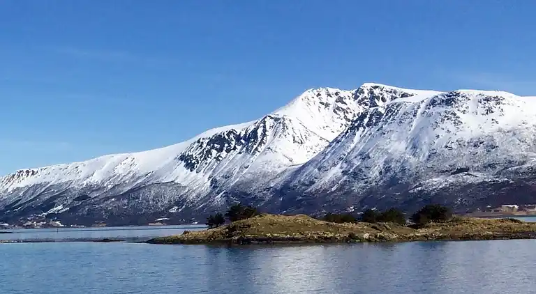 Holiday home in Flesnes