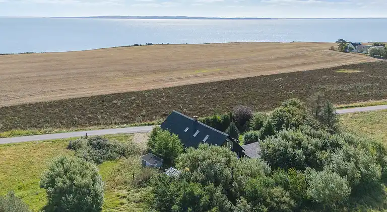 Geräumiges Ferienhaus mit Blick auf den Limfjord
