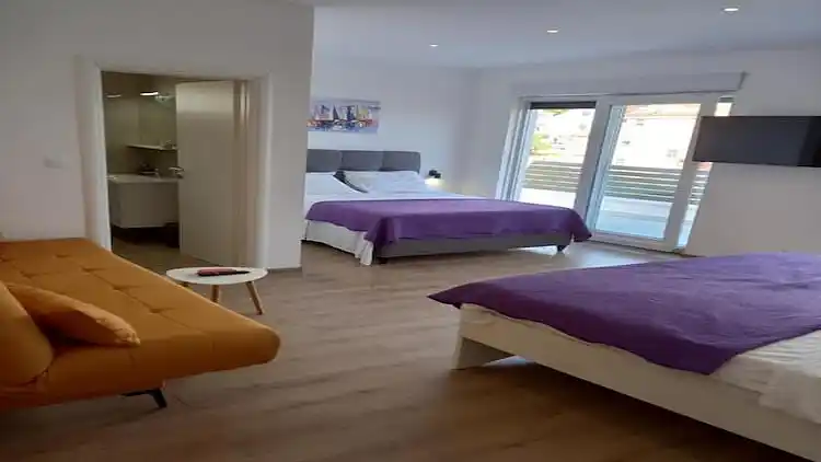 Villa in Kaštel Sućurac